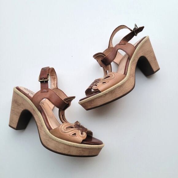 Pikolinos Heeled Boho Sandal - Picture 1 of 9
